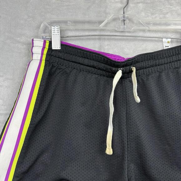 Nike Athletic Dept Reversible Mesh Shorts Purple Black Size M VTG Wmns Inseam 3” - Picture 9 of 9